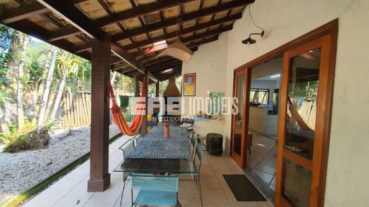 Casa para alquiler de vacaciones em Ubatuba (Praia de Itamambuca)