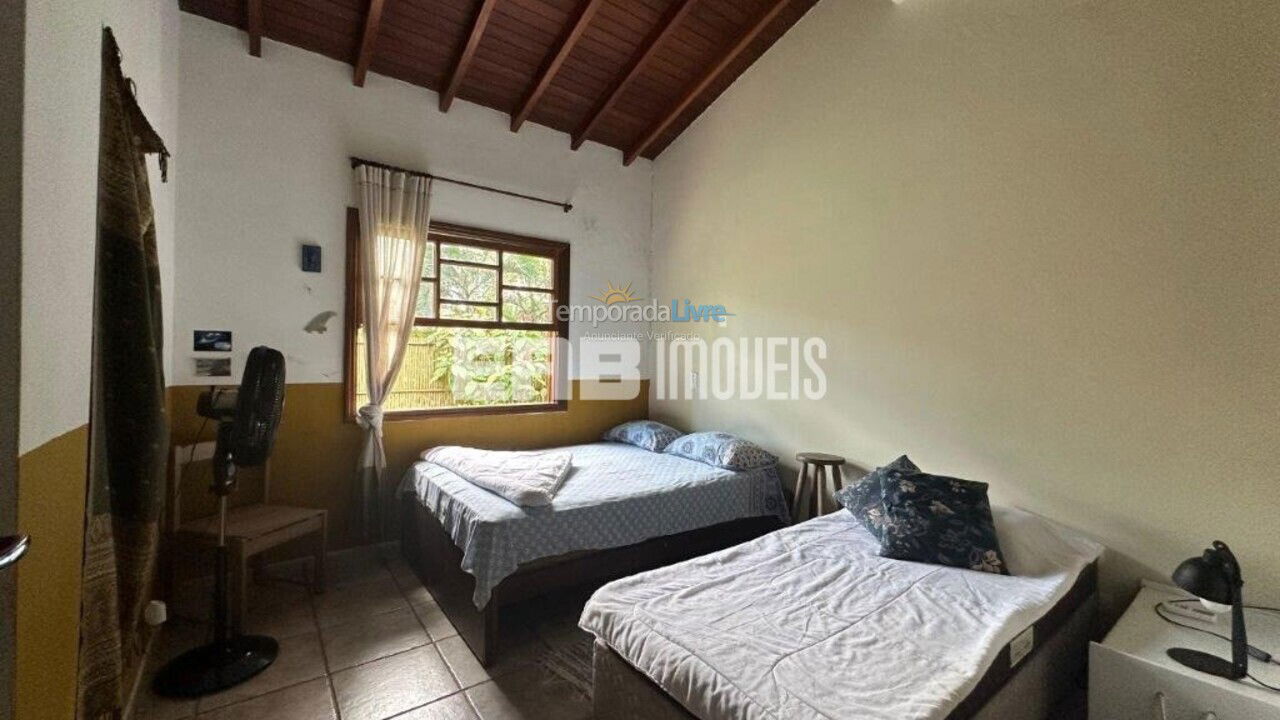 Casa para alquiler de vacaciones em Ubatuba (Praia de Itamambuca)