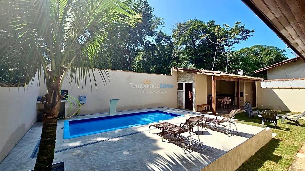 Casa para aluguel de temporada em São Sebastião (Praia da Boracéia)