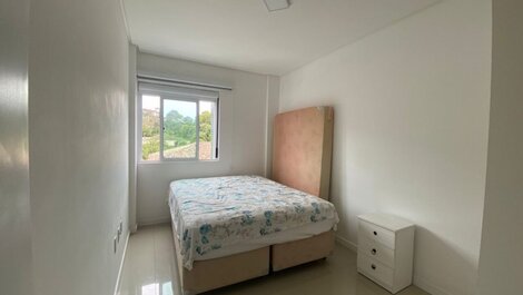 Locação Bombinhas Apartamento (LA0008)