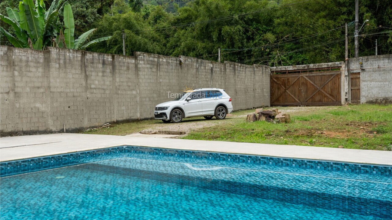 Casa para alquiler de vacaciones em Ubatuba (Praia de Itamambuca)