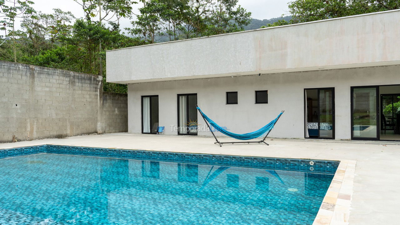 Casa para alquiler de vacaciones em Ubatuba (Praia de Itamambuca)