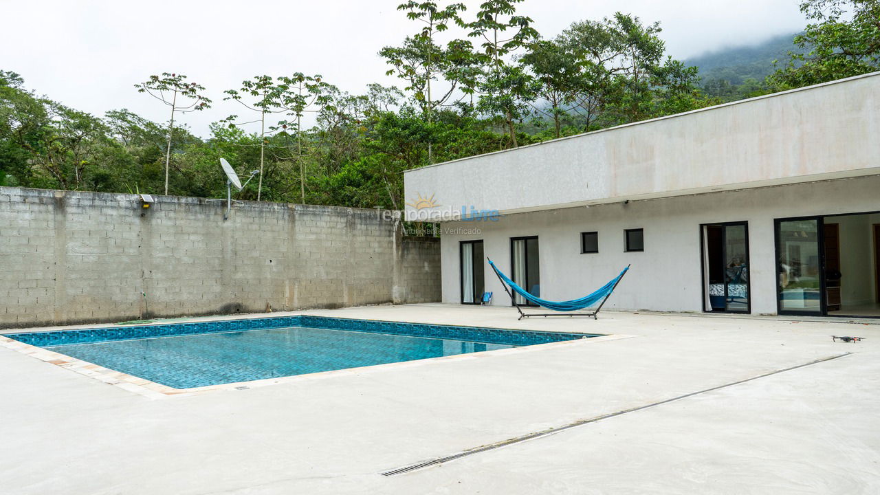 Casa para alquiler de vacaciones em Ubatuba (Praia de Itamambuca)