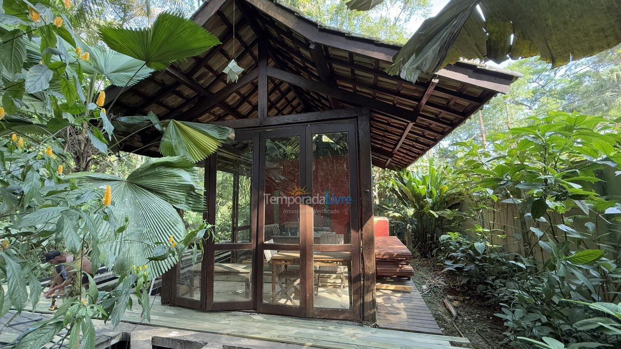 Casa para aluguel de temporada em São Sebastião (Camburi)