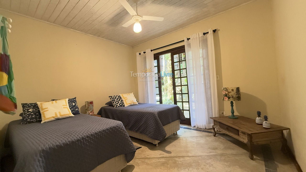 House for vacation rental in São Sebastião (Camburi)