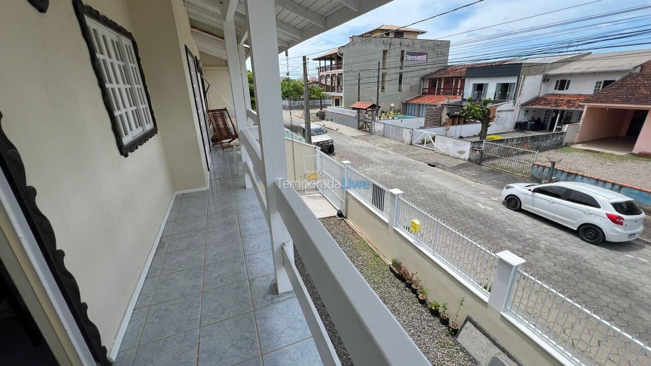 Casa para aluguel de temporada em São Francisco do Sul (Enseada)