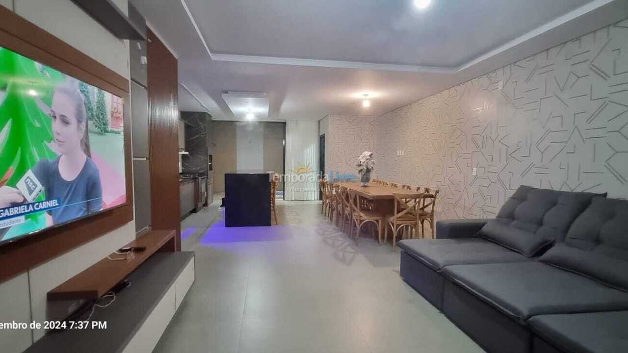 House for vacation rental in São Francisco do Sul (Prainha)