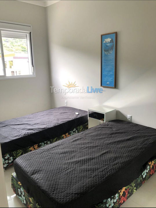 Apartamento para alquiler de vacaciones em Governador Celso Ramos (Praia de Palmas)