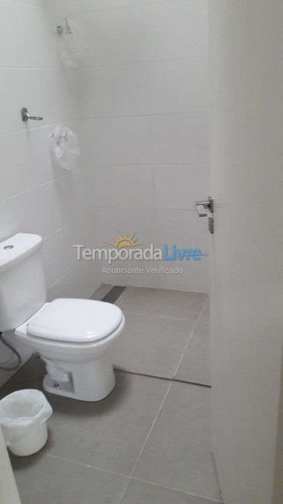 Casa para aluguel de temporada em Guarujá (Jardim Acapulco)