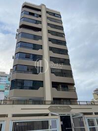 SEASON UP TO 7 PEOPLE STREET 278 MEIA PRAIA