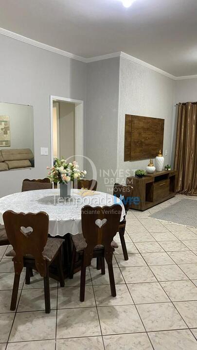 Apartment for vacation rental in Itapema (Meia Praia)