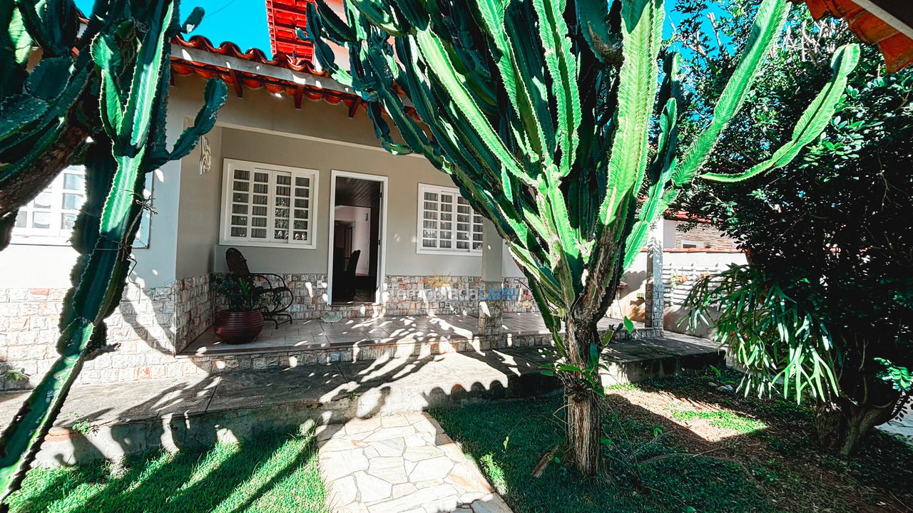 Casa para aluguel de temporada em Armação dos Búzios (Bairro Rasa)