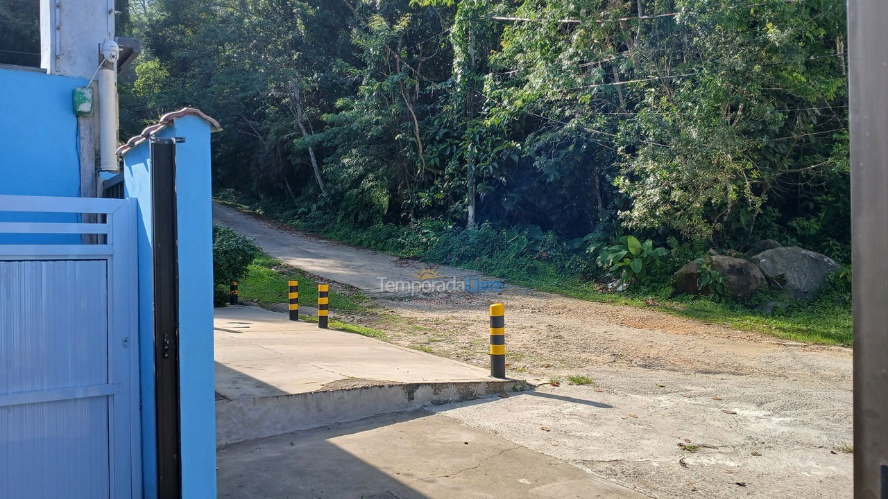 Casa para alquiler de vacaciones em Ubatuba (Praia das Toninhas)