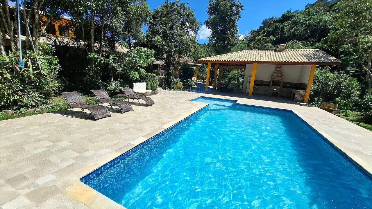 Casa para aluguel de temporada em Juquitiba (Jardim das Palmeiras)