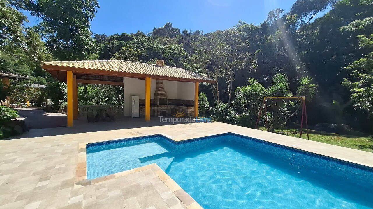 Casa para aluguel de temporada em Juquitiba (Jardim das Palmeiras)