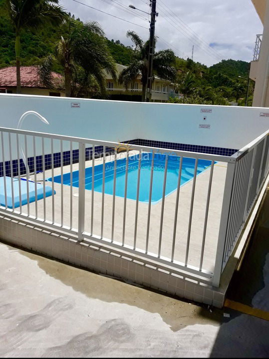Apartamento para alquiler de vacaciones em Governador Celso Ramos (Praia de Palmas)