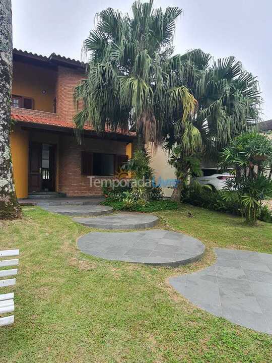 Casa para alquiler de vacaciones em Bertioga (Maitinga)