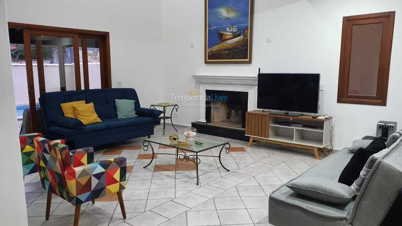 Casa para alquiler de vacaciones em Bertioga (Maitinga)