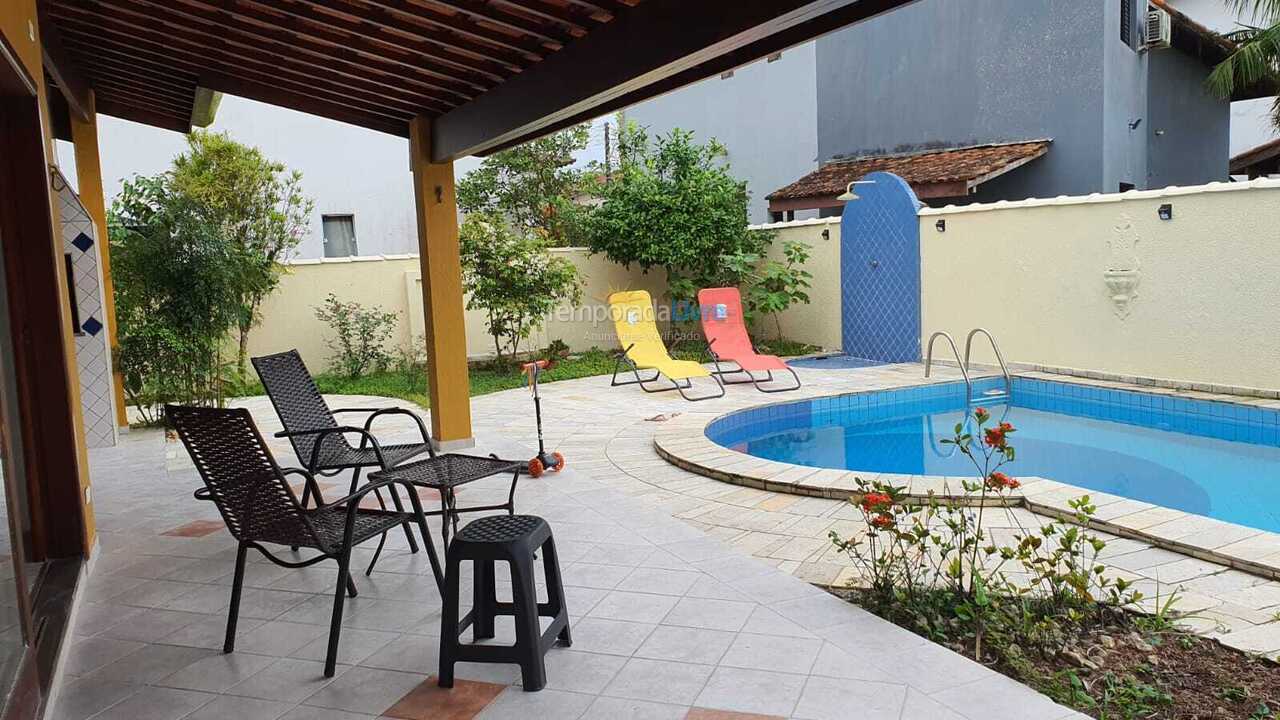 Casa para alquiler de vacaciones em Bertioga (Maitinga)