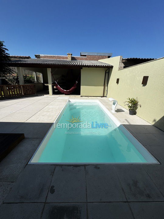 Casa para aluguel de temporada em Imbituba (Alto Arroio)