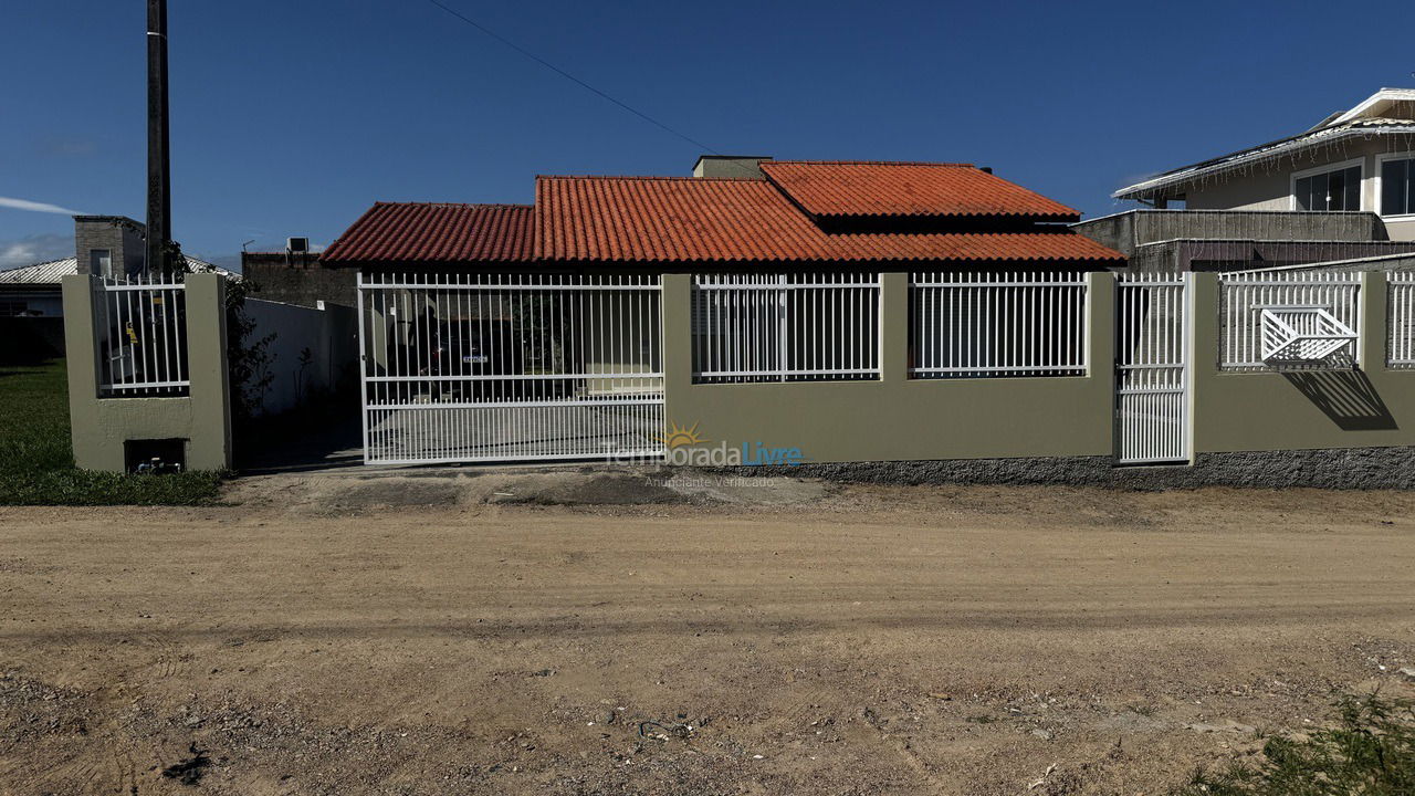 Casa para aluguel de temporada em Imbituba (Alto Arroio)