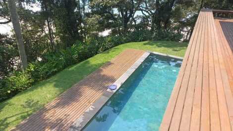 Piscina + jardim