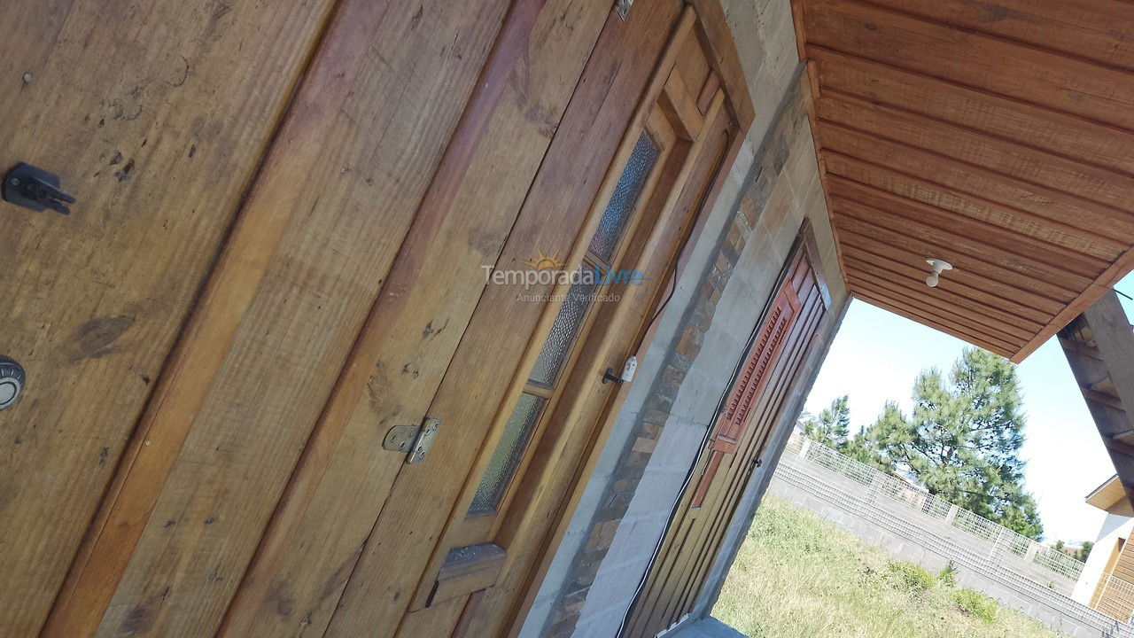 Casa para aluguel de temporada em Balneário Gaivota (Janaina)