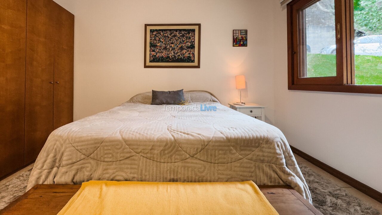 House for vacation rental in Carapicuíba (Granja Viana)