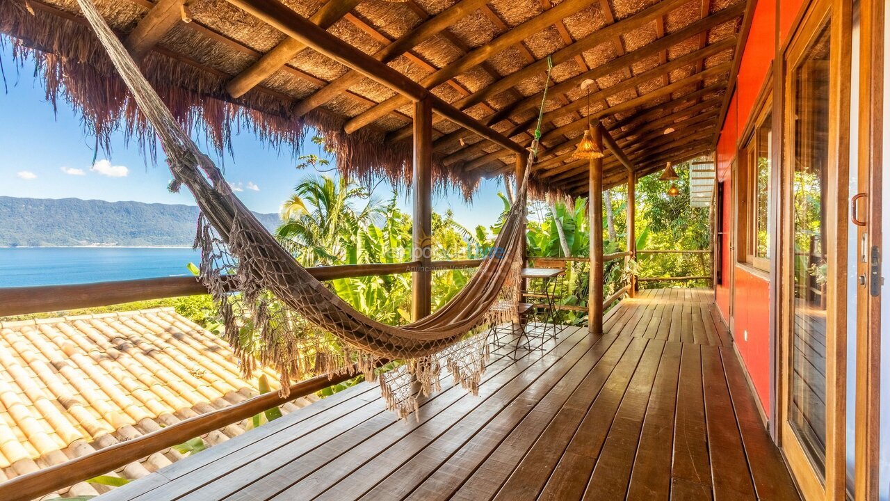 Casa para alquiler de vacaciones em Ilhabela (Veloso)