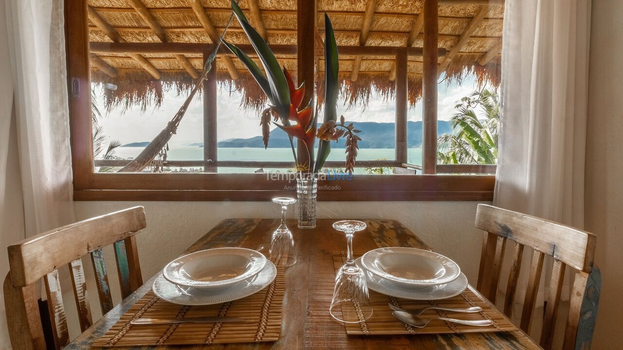 Casa para alquiler de vacaciones em Ilhabela (Veloso)