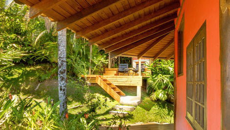 Tiê-Sangue Bungalow - private bathtub