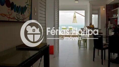 Ático de 3 dormitorios en la arena con piscina.
