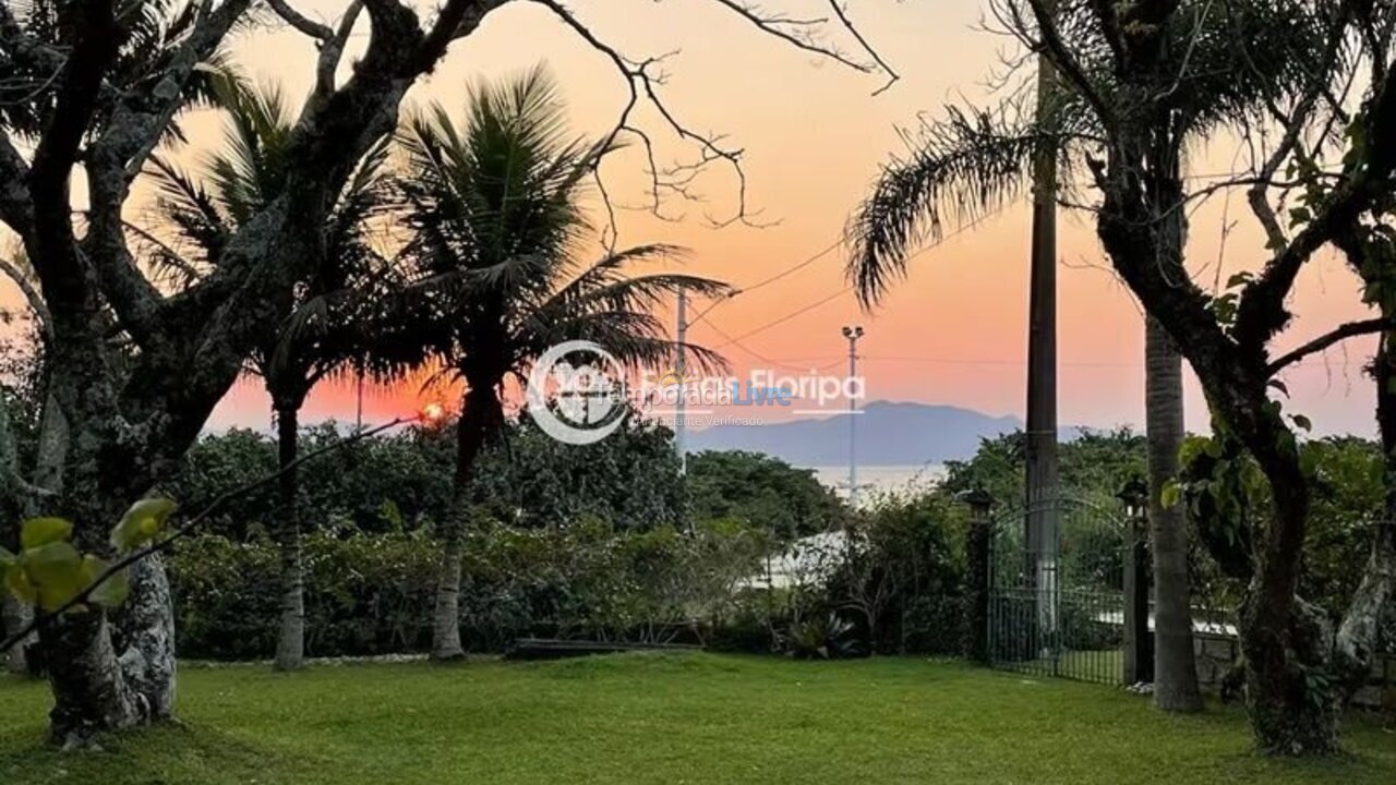 House for vacation rental in Florianópolis (Ponta das Canas)