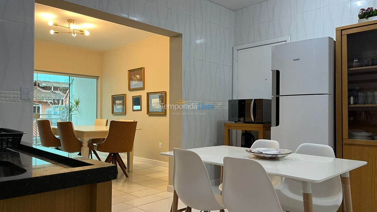 Apartamento para alquiler de vacaciones em Itapema (Meia Praia)