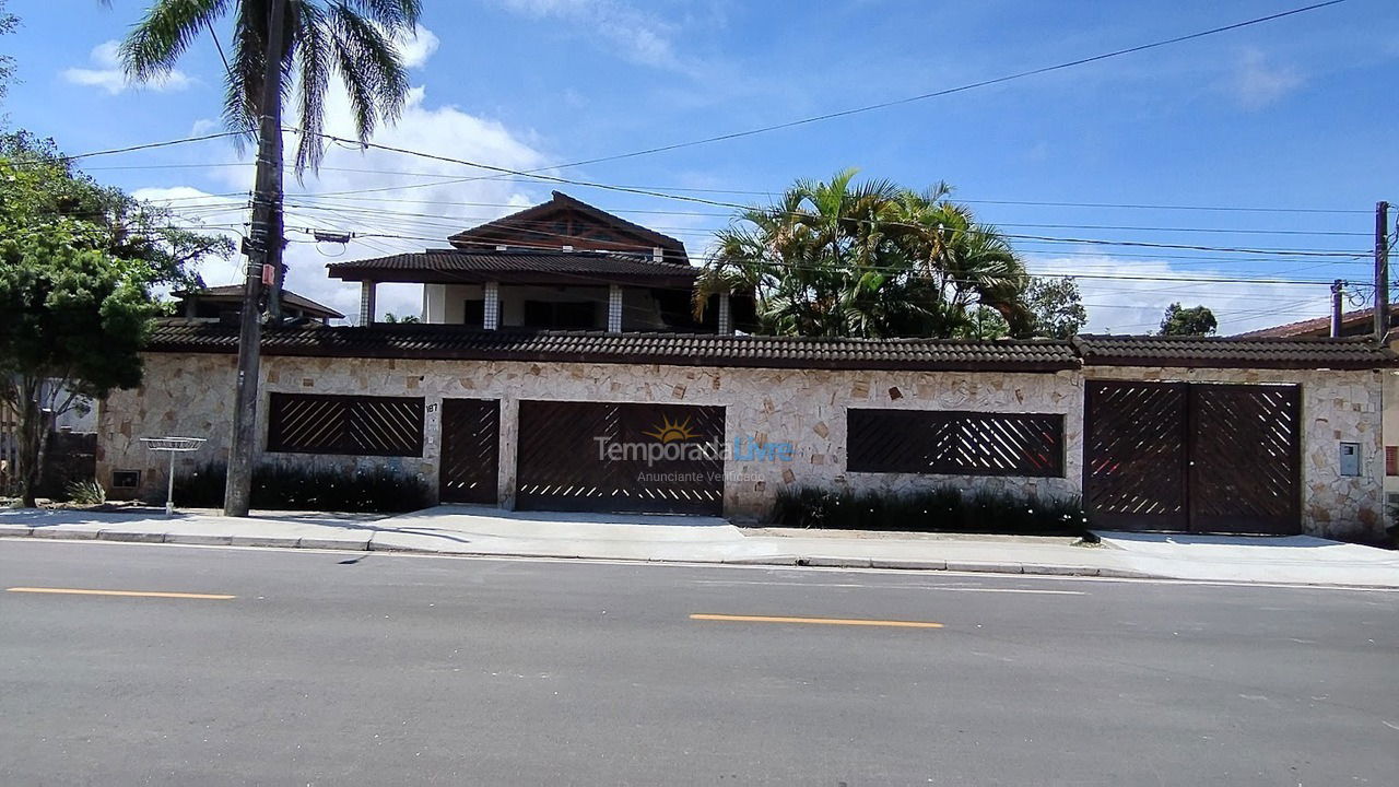 Casa para aluguel de temporada em Bertioga (Jardim Indaiá)