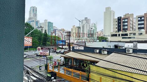 ✨ Seu refúgio 2 quartos em Balneário Camboriú te espera! ✨