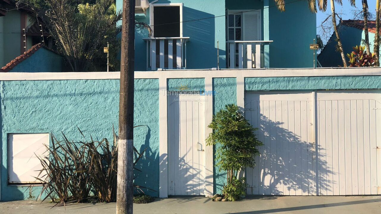 Casa para alquiler de vacaciones em Ubatuba (Praia das Toninhas)