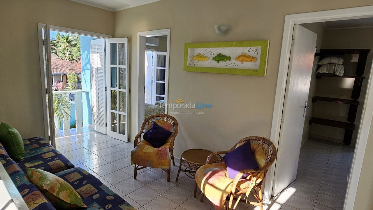 Casa para alquiler de vacaciones em Ubatuba (Praia das Toninhas)