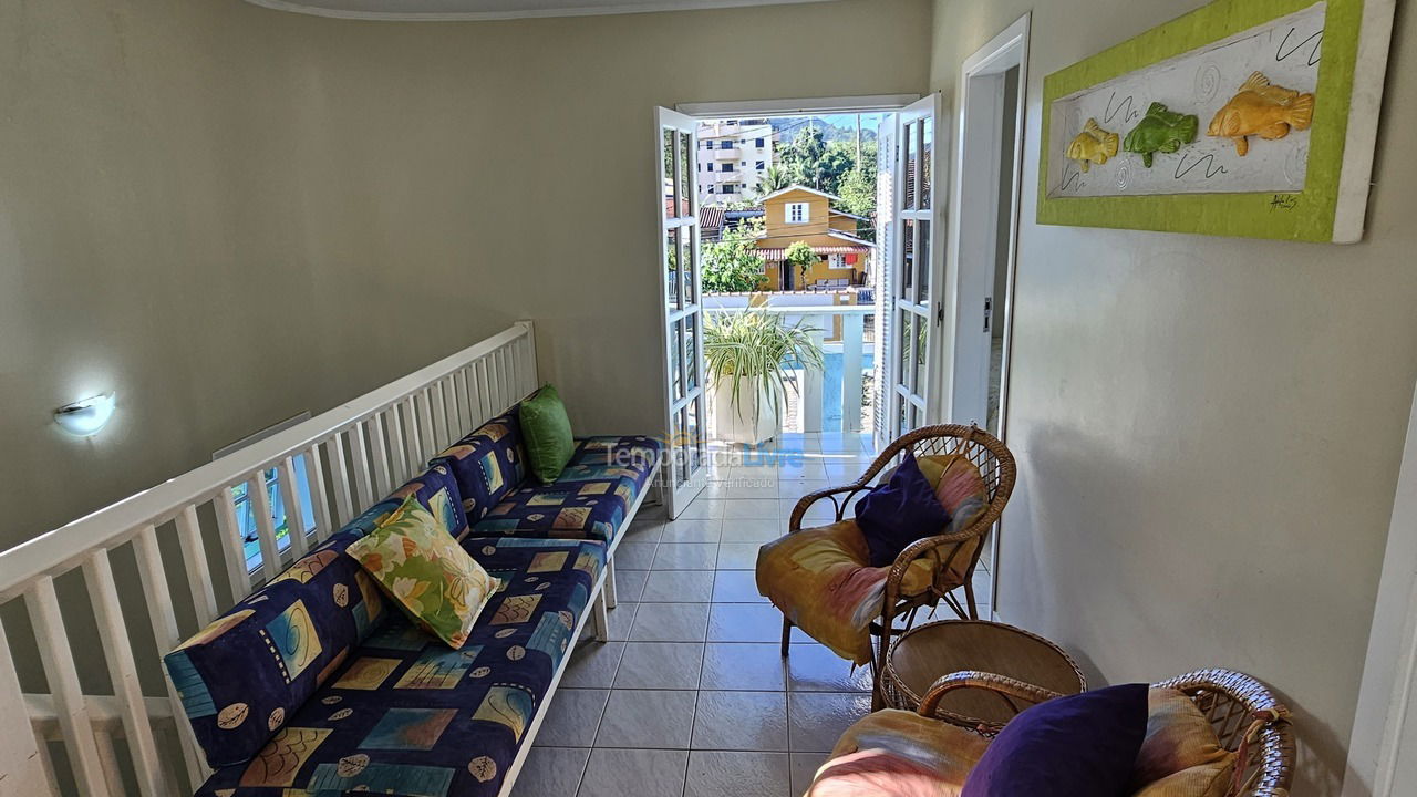 Casa para alquiler de vacaciones em Ubatuba (Praia das Toninhas)