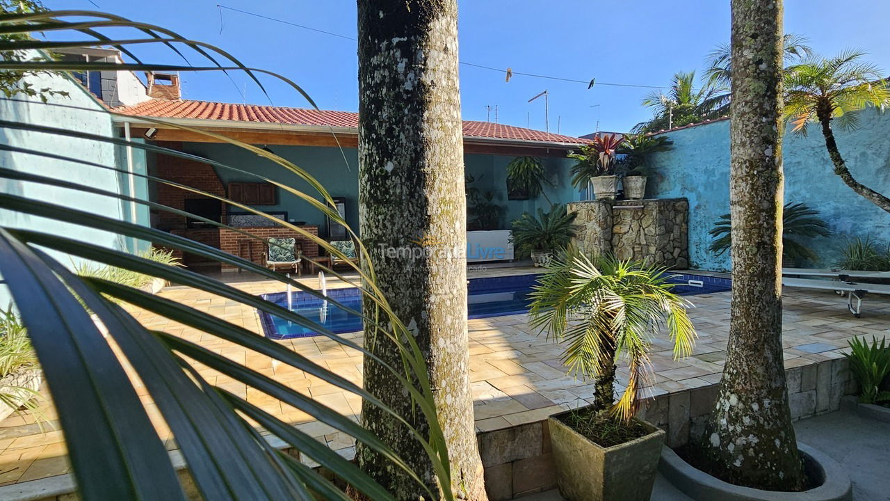 Casa para alquiler de vacaciones em Ubatuba (Praia das Toninhas)