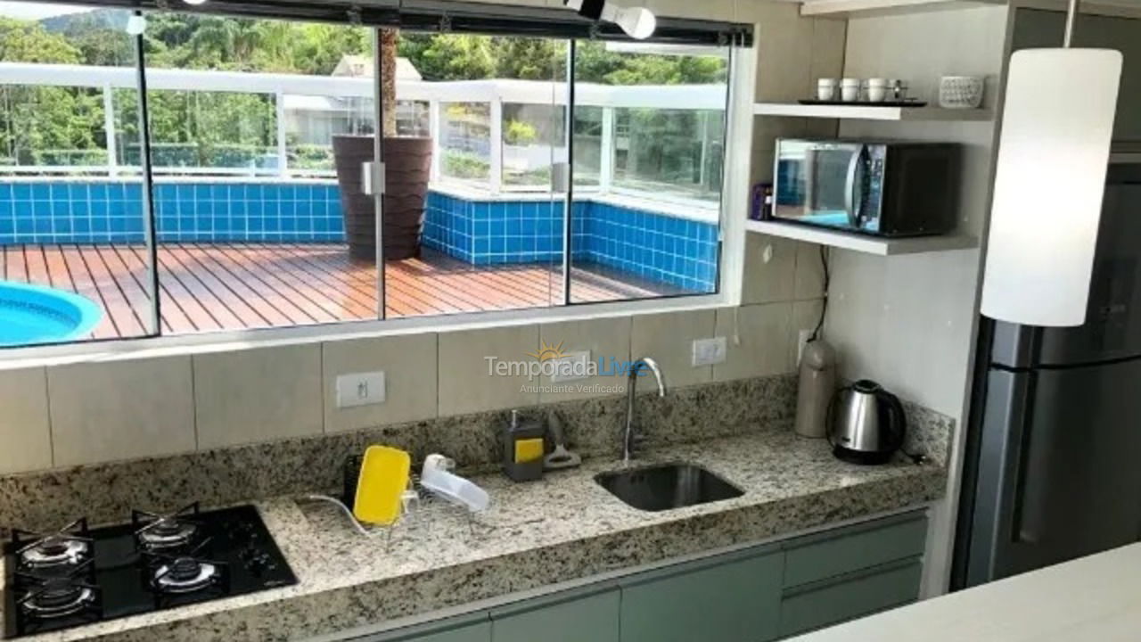 Apartamento para alquiler de vacaciones em Bombinhas (Praia de Bombas)