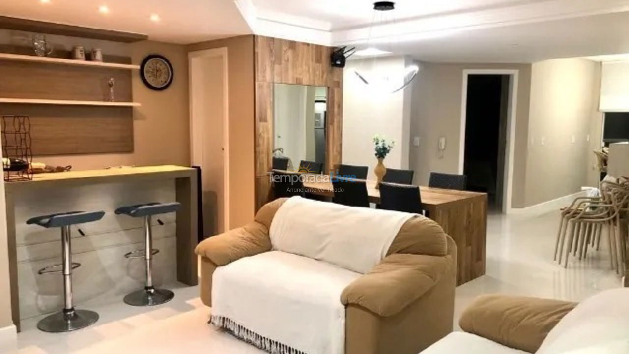 Apartamento para alquiler de vacaciones em Bombinhas (Praia de Bombas)