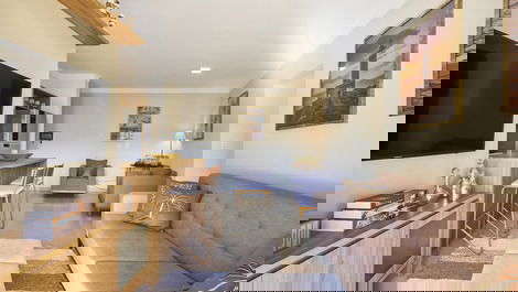 Beautiful new apartment with swimming pool