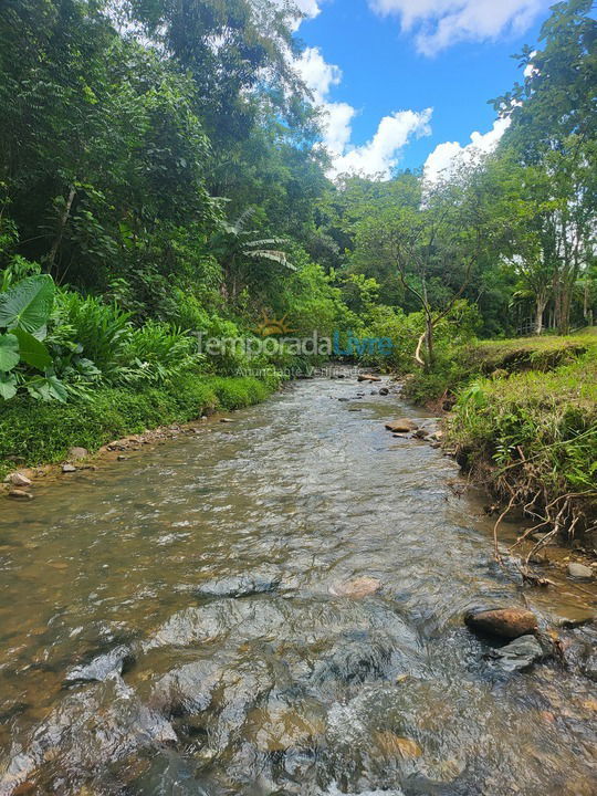 Granja para alquiler de vacaciones em Presidente Nereu (O Vale do Colibri)