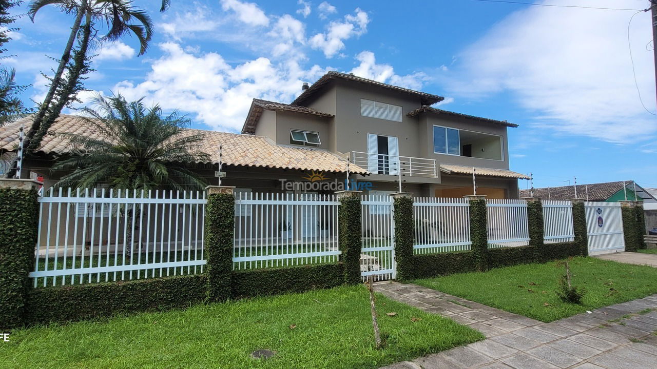 Casa para aluguel de temporada em Guaratuba (Nereidas)