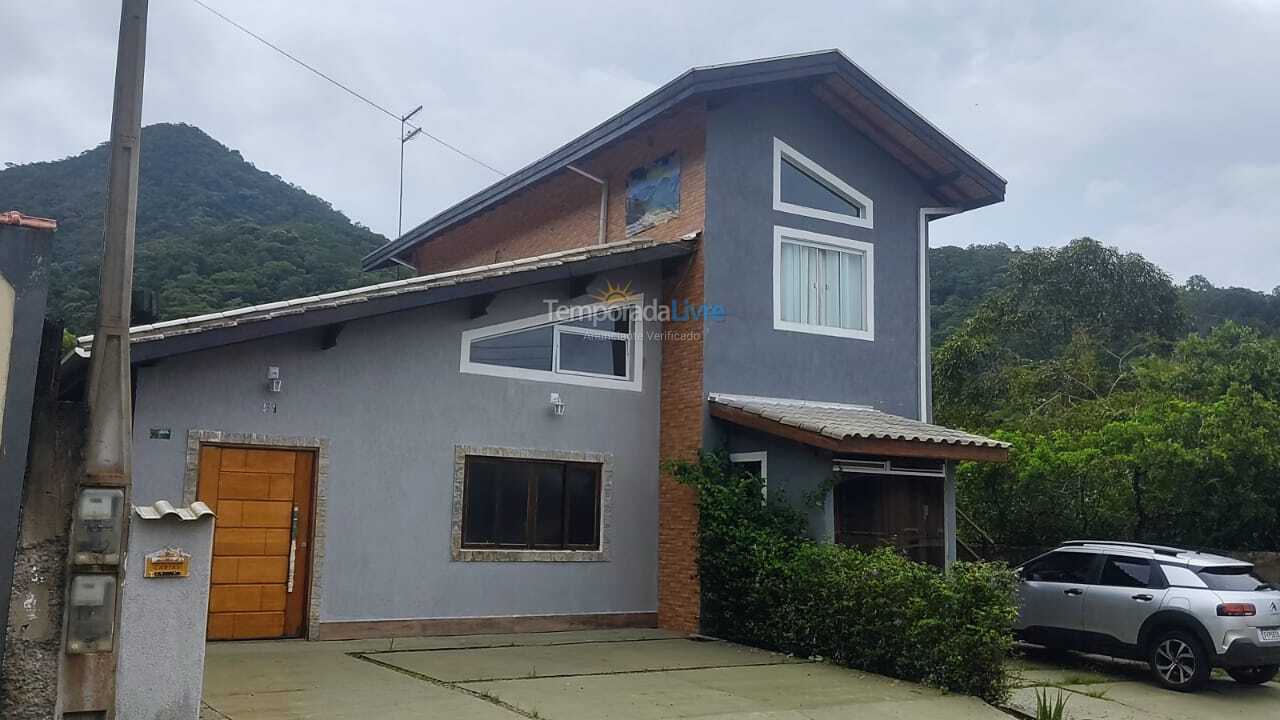 Apartamento para alquiler de vacaciones em Caraguatatuba (Recanto Verde Mar)