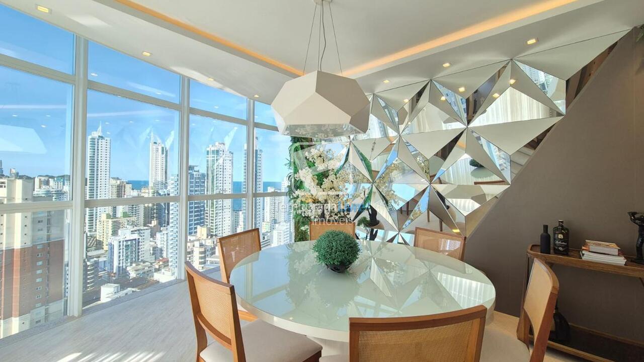 Apartamento para aluguel de temporada em Balneário Camboriú (Centro)