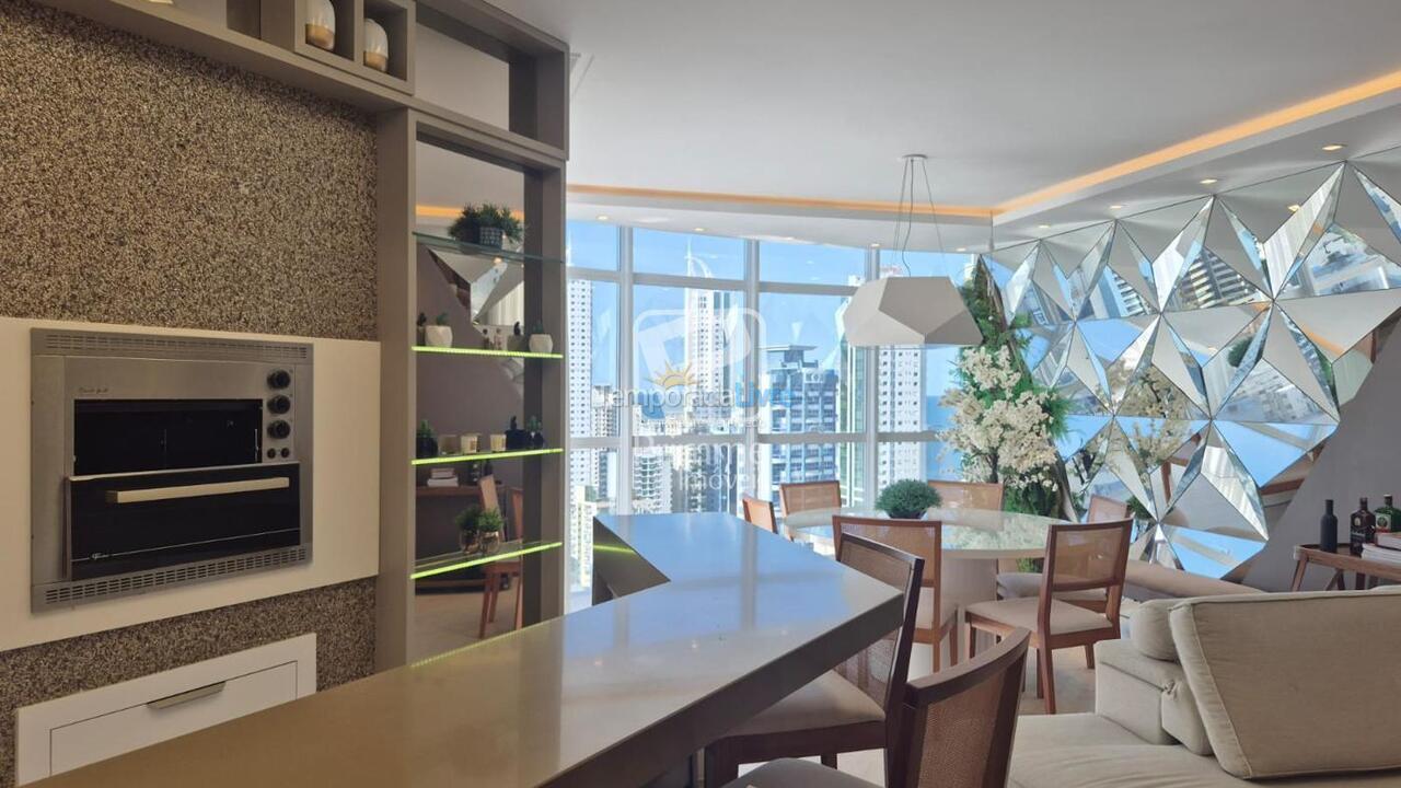 Apartamento para aluguel de temporada em Balneário Camboriú (Centro)