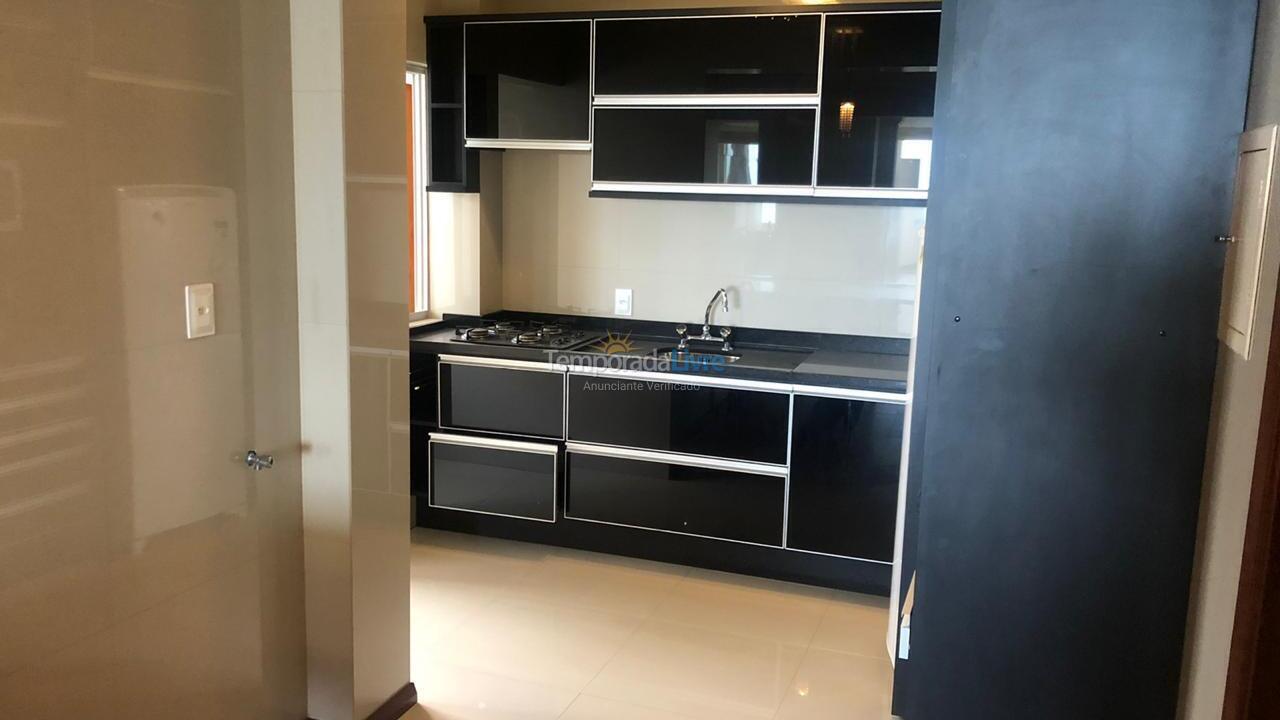 Apartamento para aluguel de temporada em Balneário Camboriú (Praia Central)