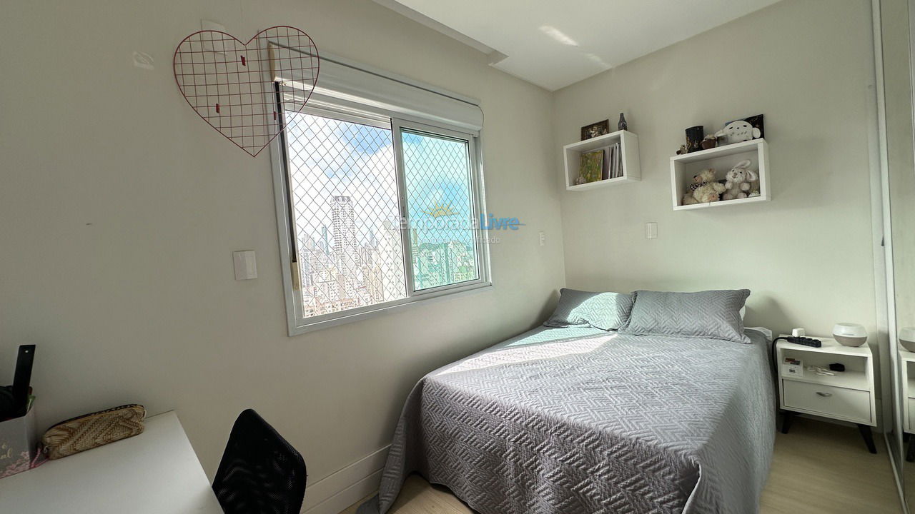 Apartamento para aluguel de temporada em Balneário Camboriú (Praia Central)